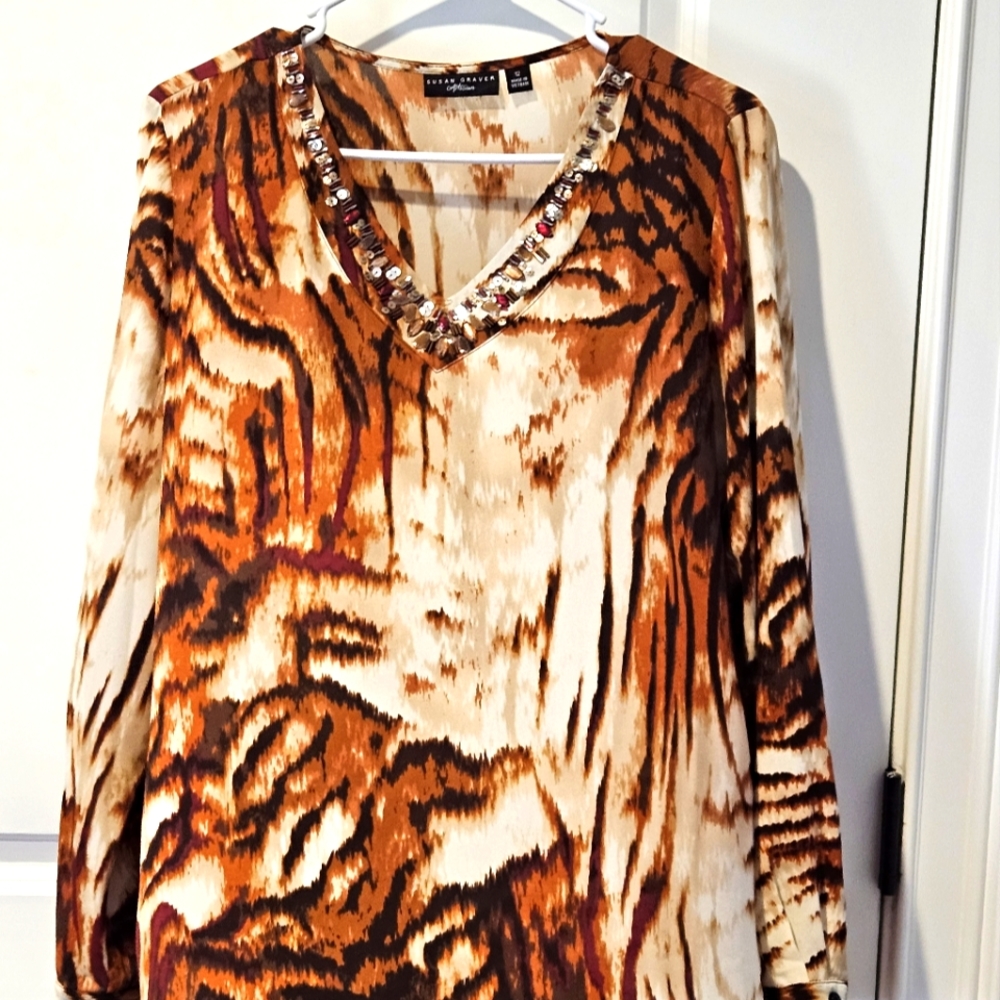 Susan Graver animal print tunic size 12